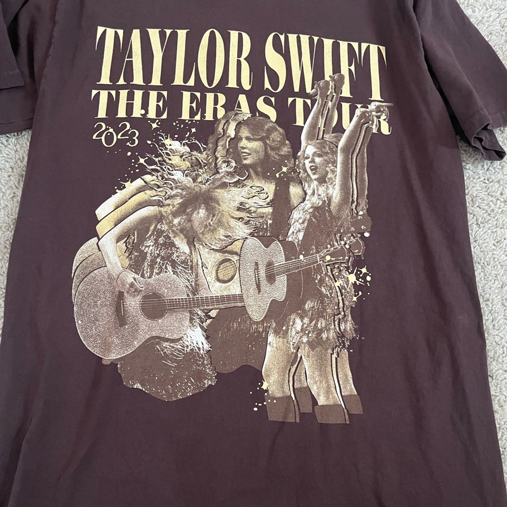 Taylor Swift The Eras Tour Brown Tee Size Medium